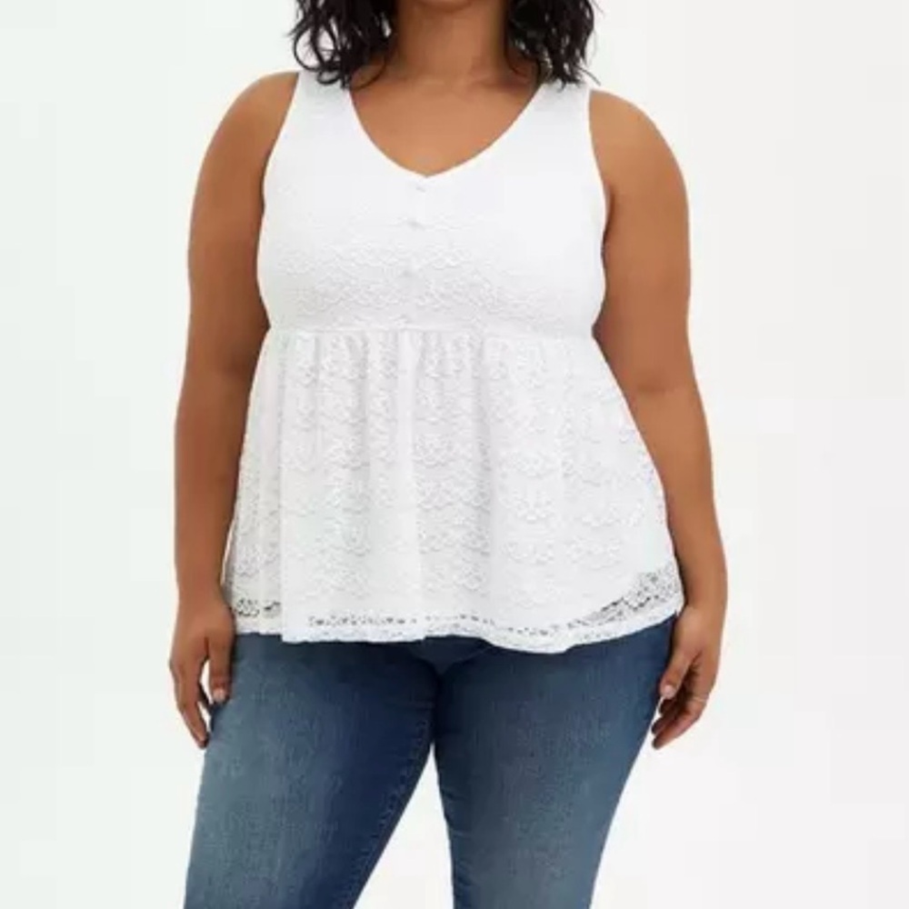 Torrid size 3 white lace sleeveless babydoll blouse top tank v neck buttons plus